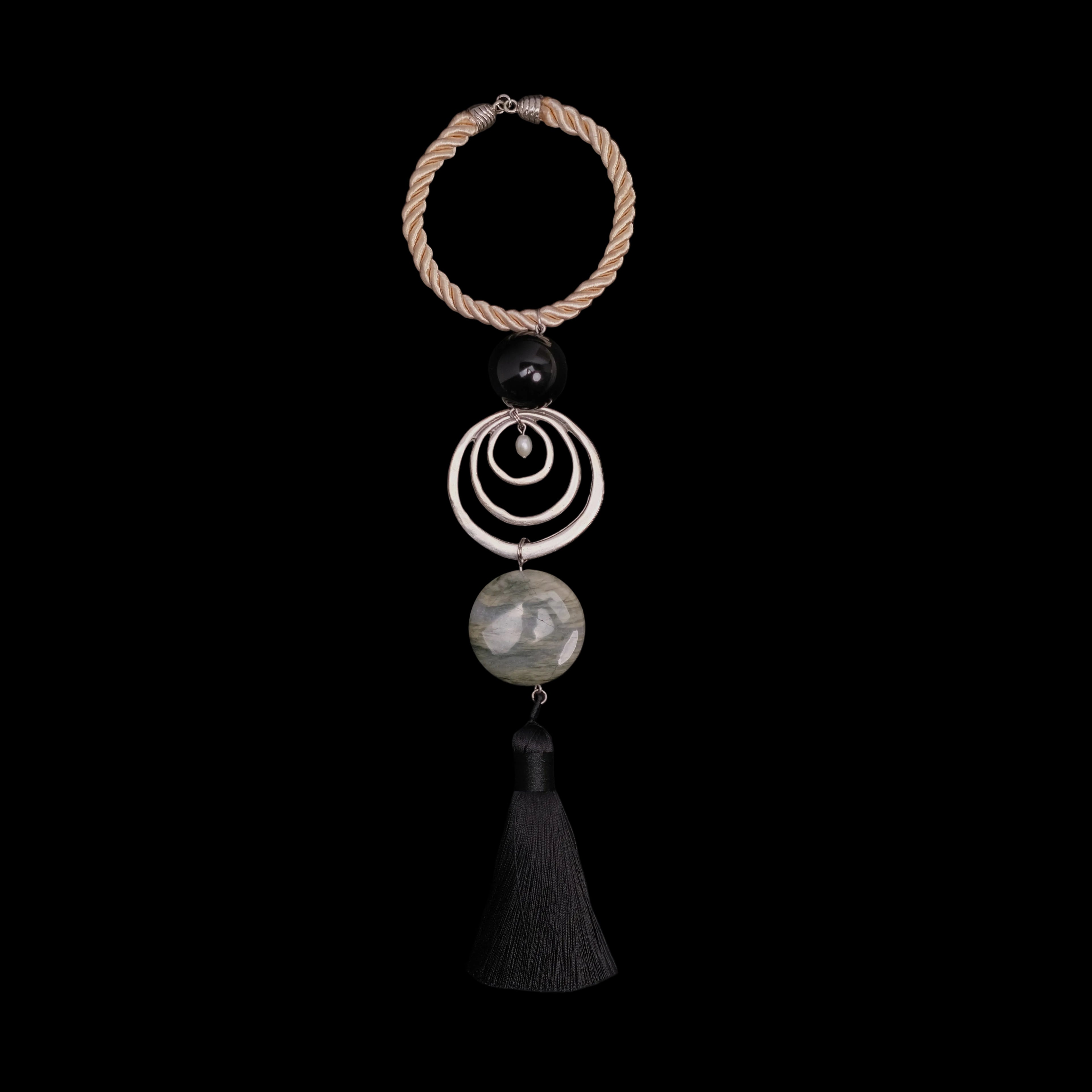 Ligne Verte Door Knob Tassel