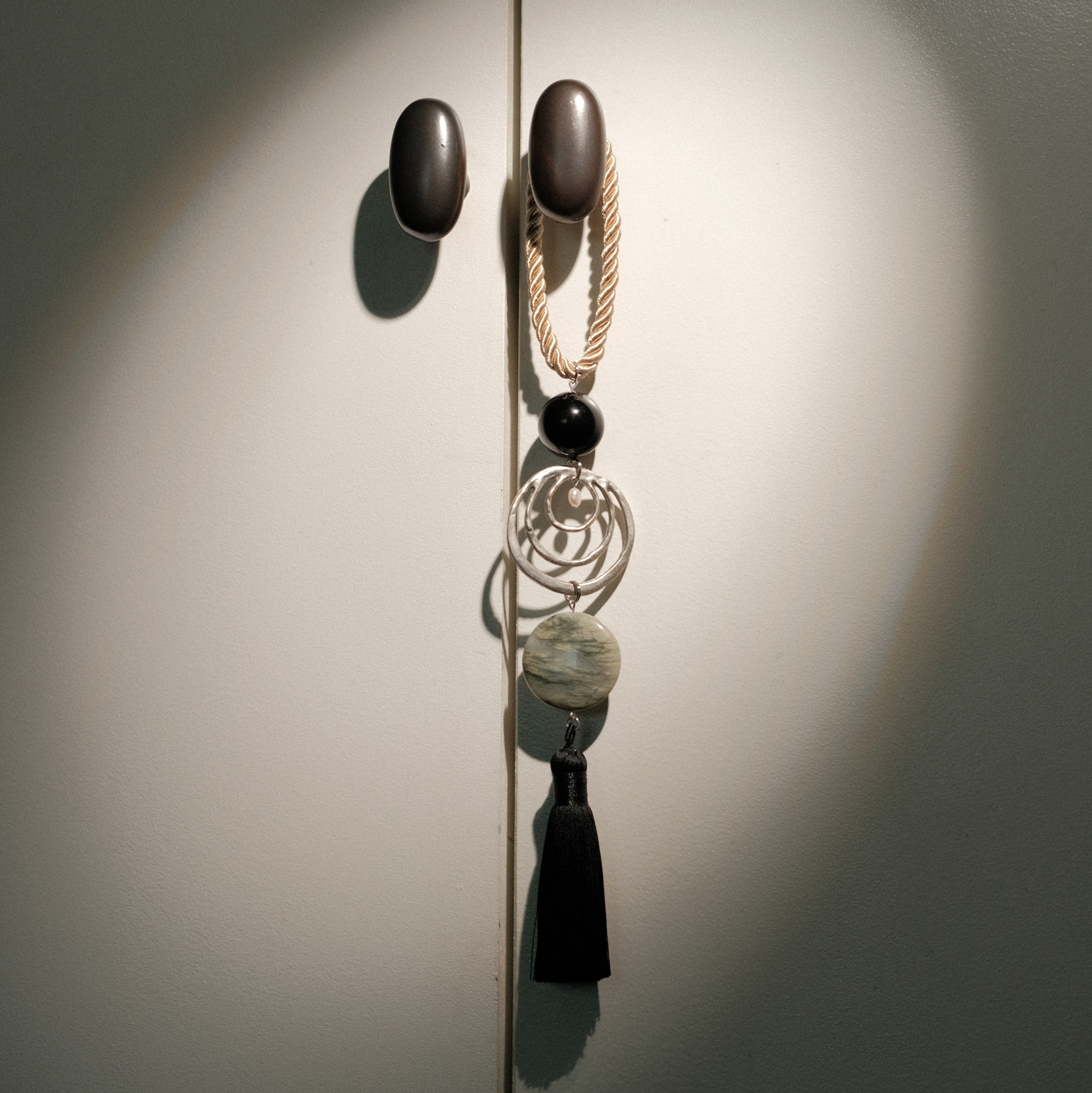 Ligne Verte Door Knob Tassel