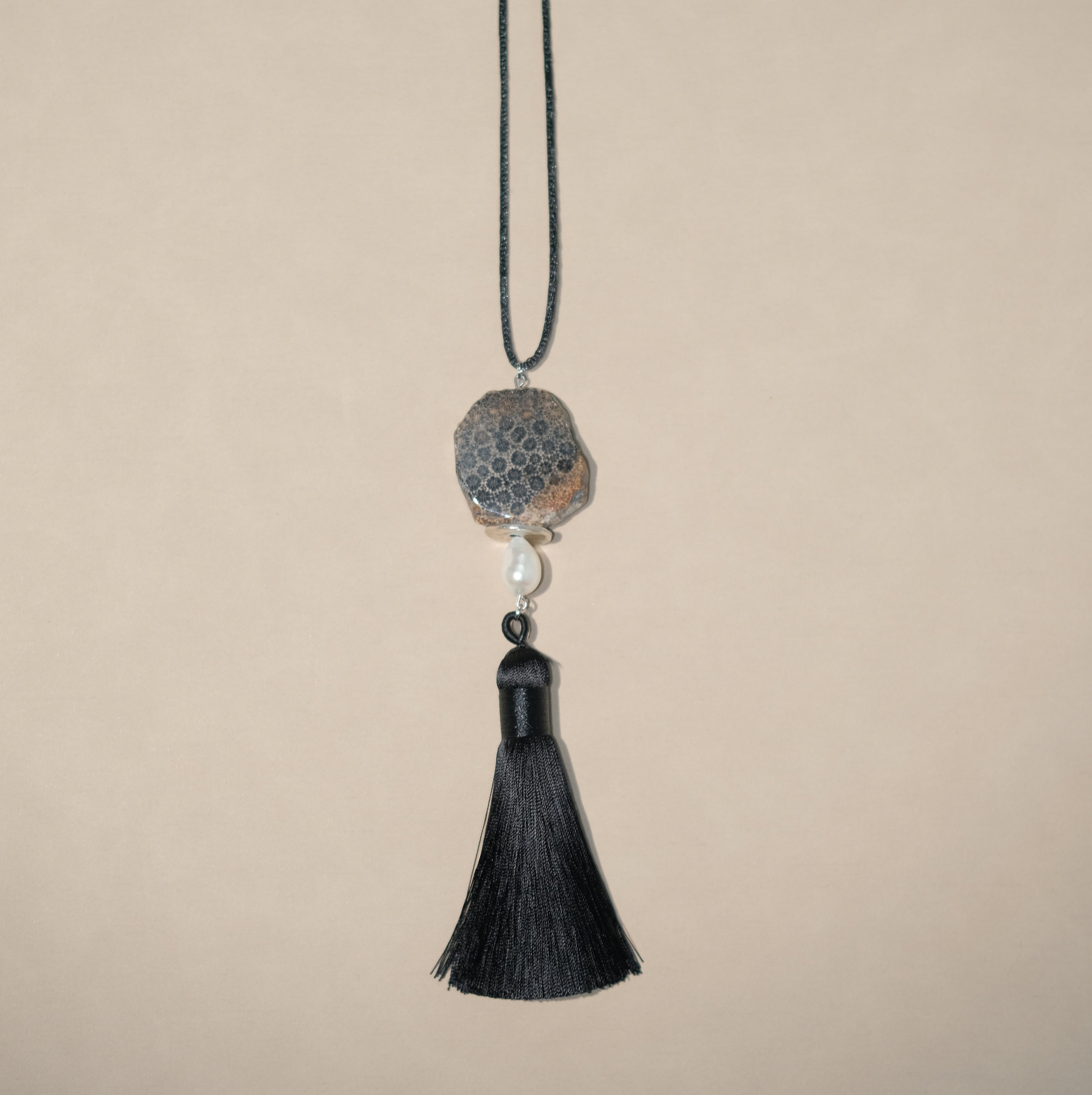 Dalle Tassel Necklace II