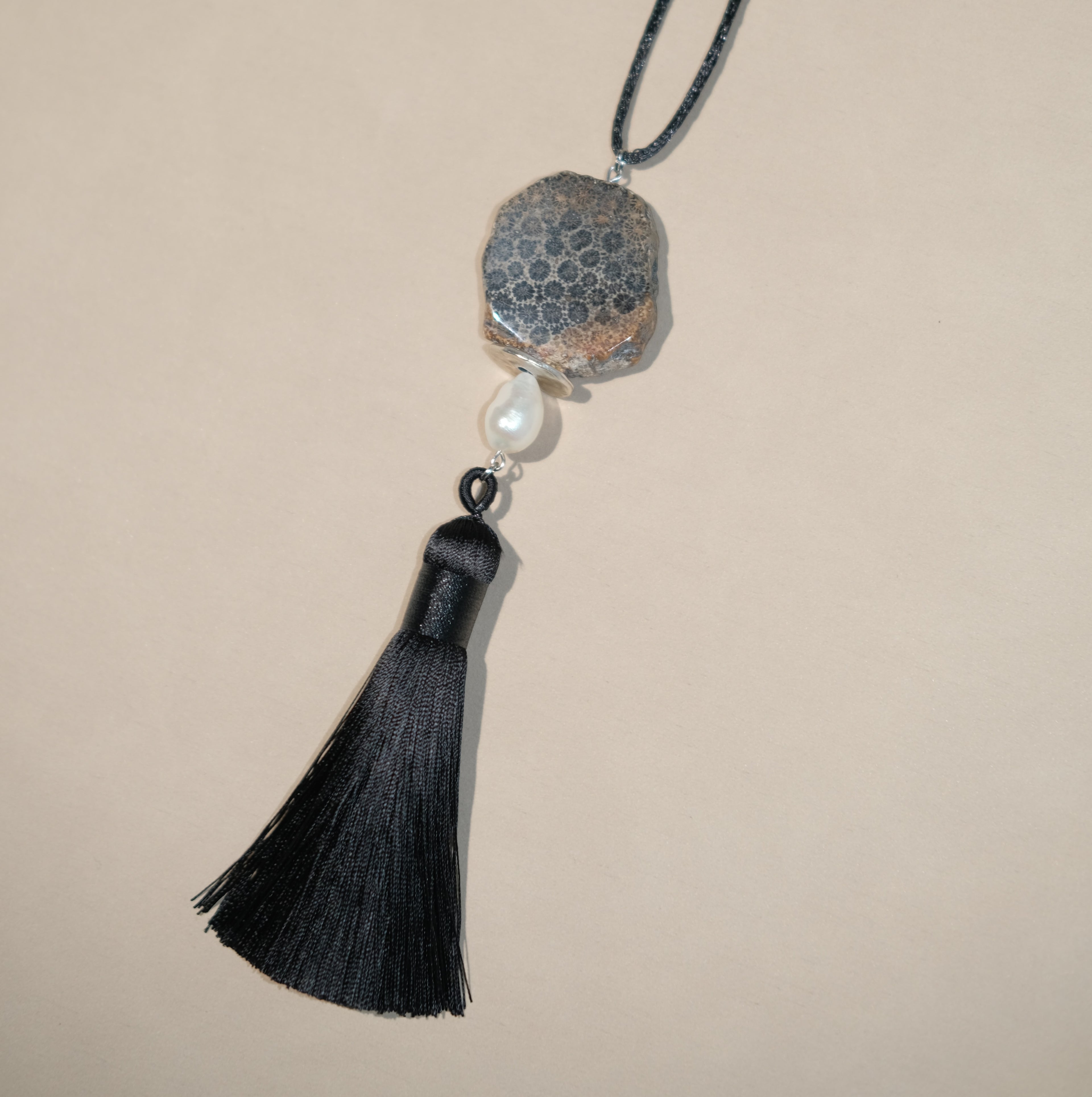 Dalle Tassel Necklace II