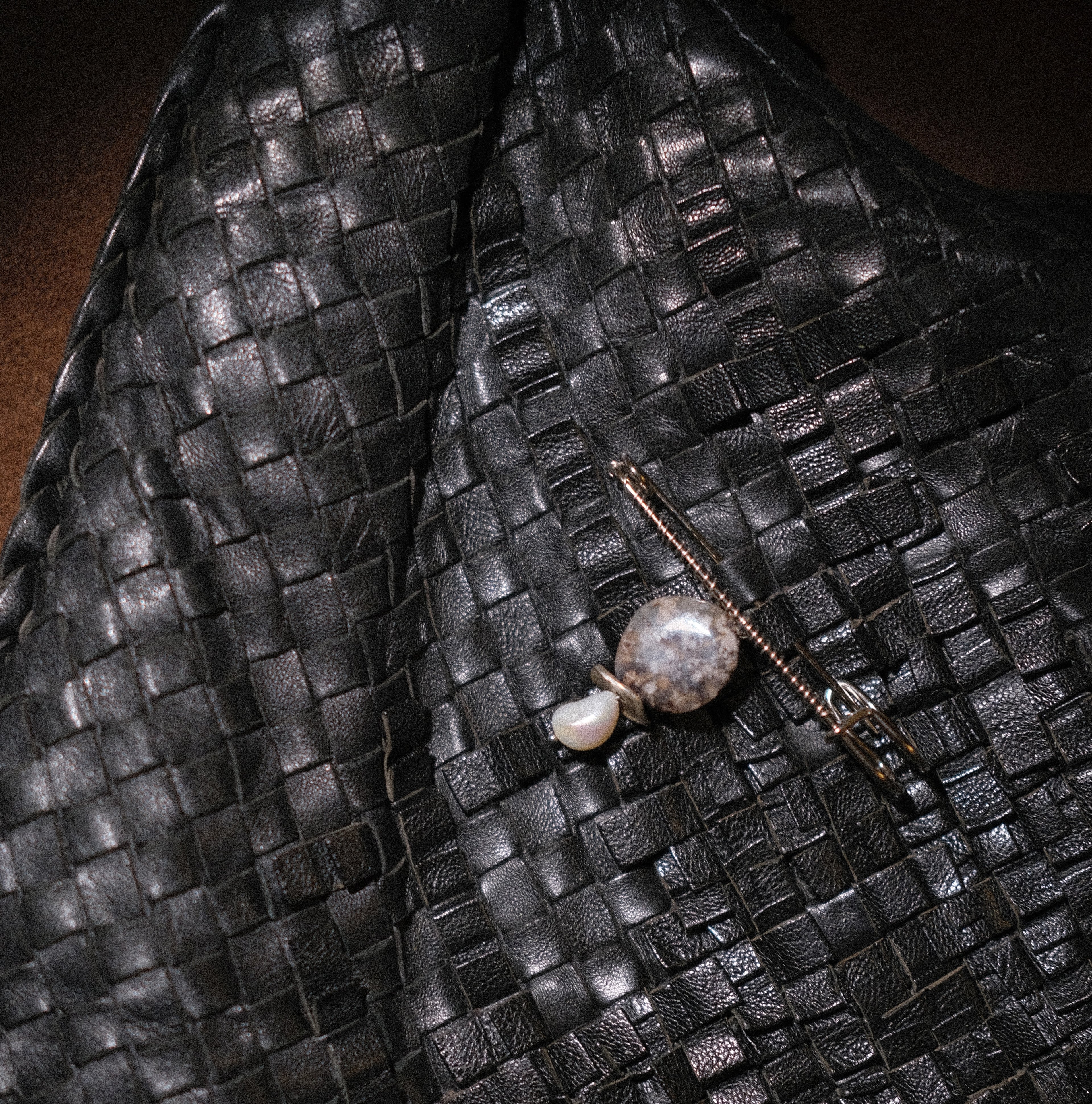 Perle Fleurie Jumbo Pin