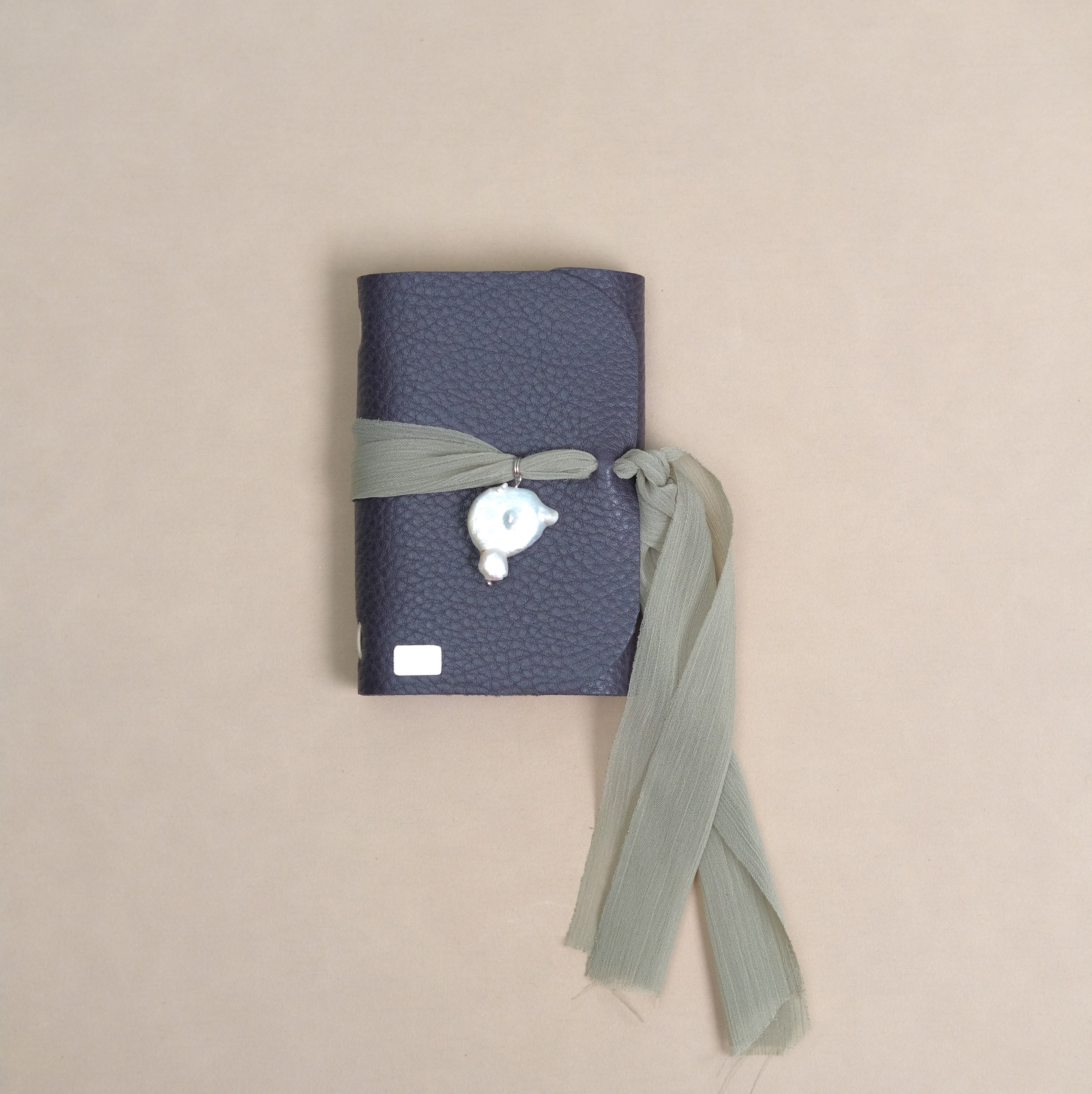 Aubergine Petit A7 Journal